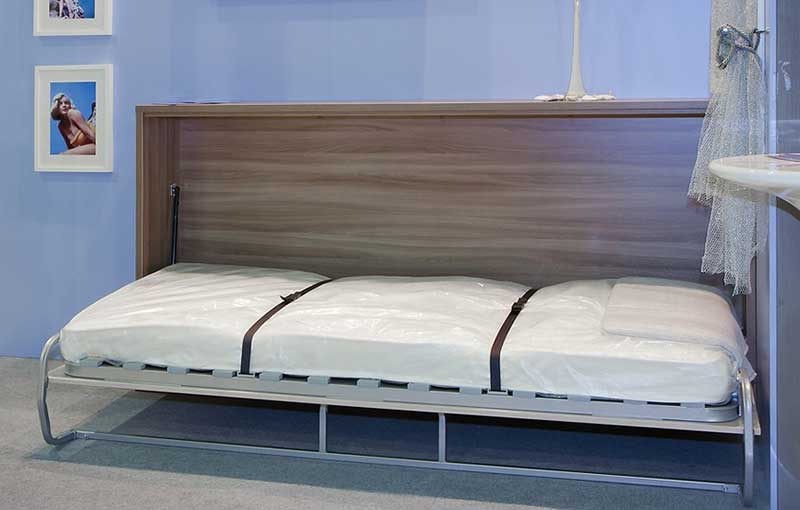 Кровать Комод Фото
